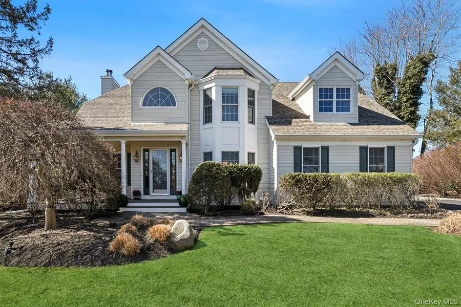 5 Kenwood Lane Saint James, NY 11780