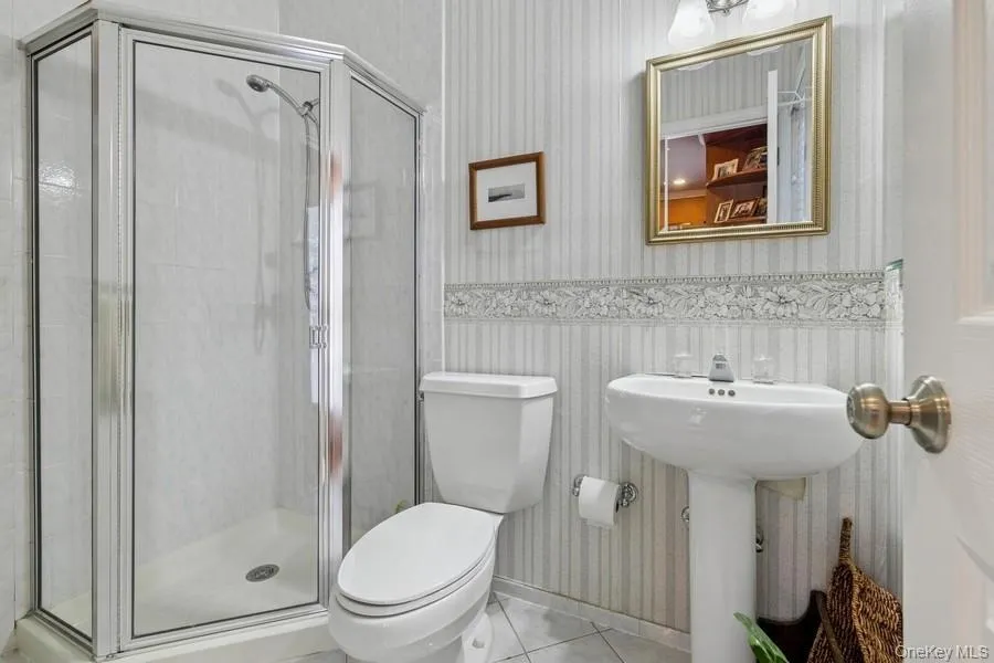 5 Kenwood Lane Saint James, NY 11780