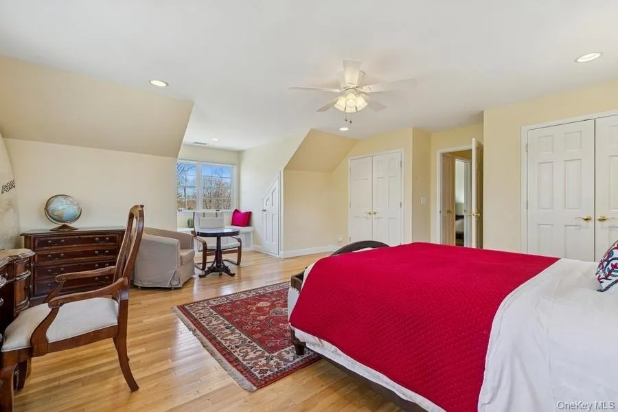 5 Kenwood Lane Saint James, NY 11780