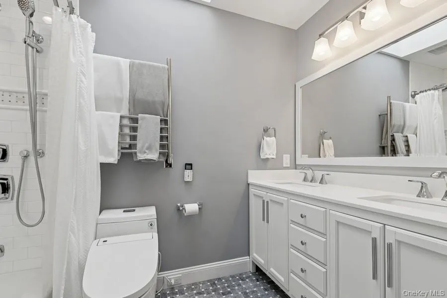 5 Kenwood Lane Saint James, NY 11780