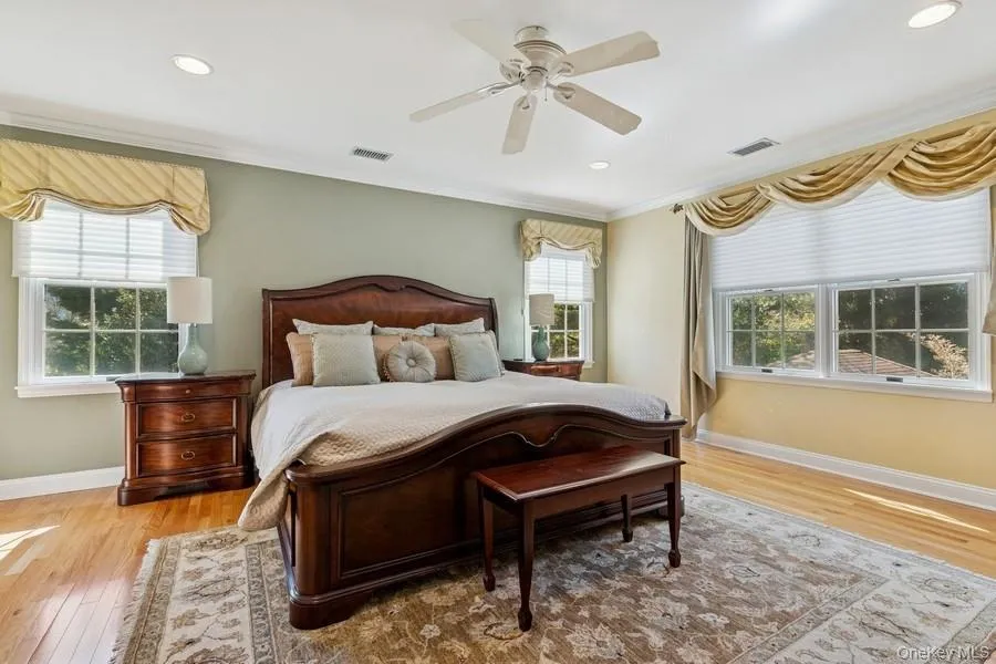 5 Kenwood Lane Saint James, NY 11780