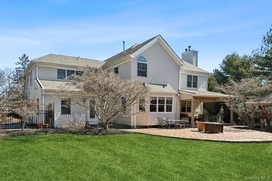 5 Kenwood Lane Saint James, NY 11780