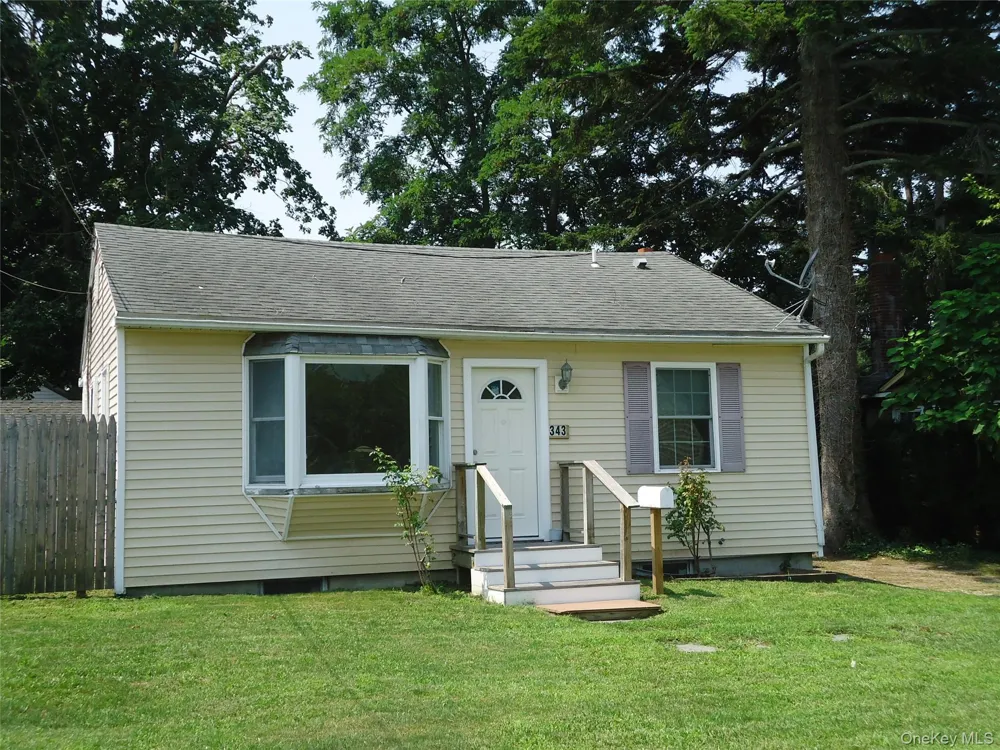 343 Union Avenue Riverhead, NY 11901