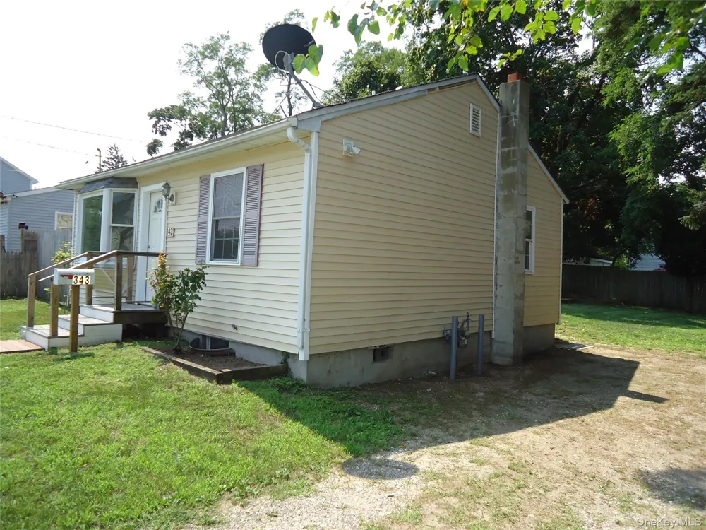 343 Union Avenue Riverhead, NY 11901