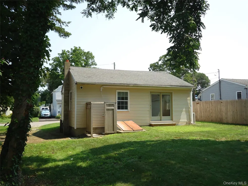 343 Union Avenue Riverhead, NY 11901