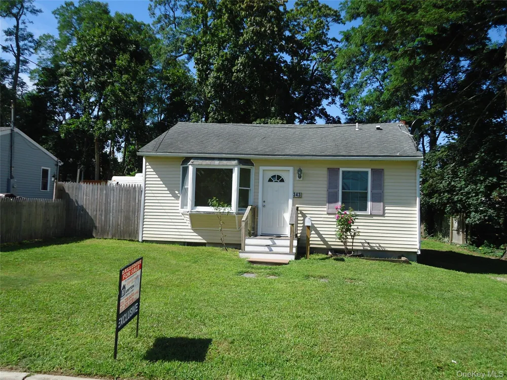 343 Union Avenue Riverhead, NY 11901