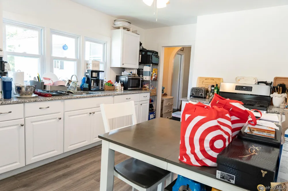 1405 Bay Avenue Mattituck, NY 11952