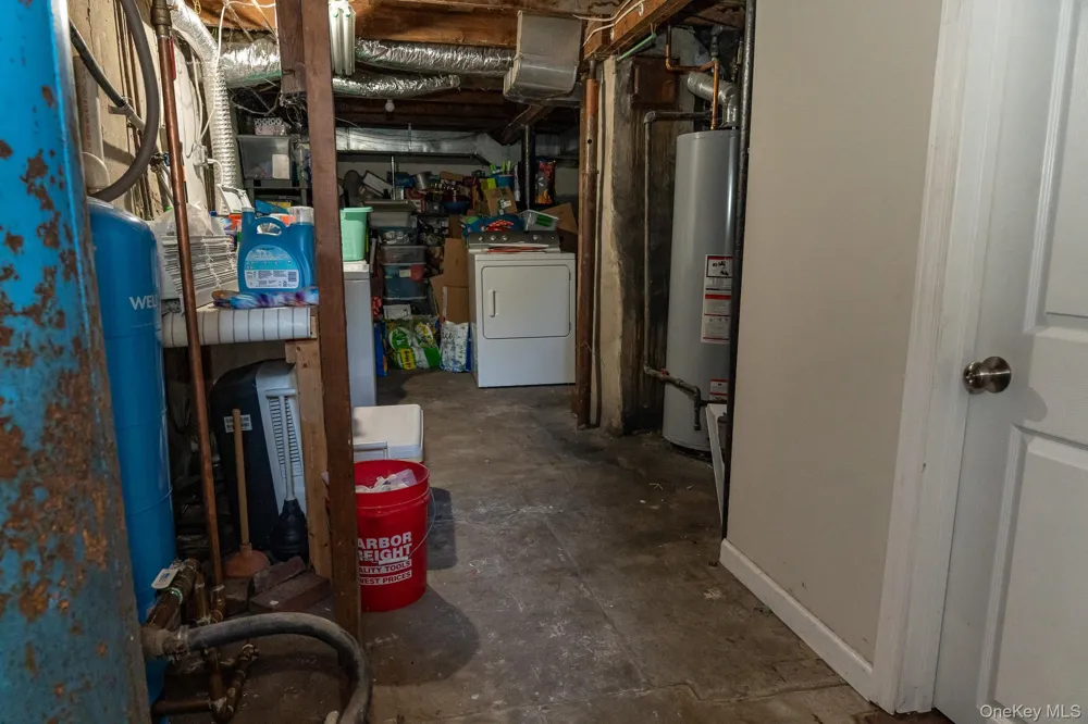 1405 Bay Avenue Mattituck, NY 11952