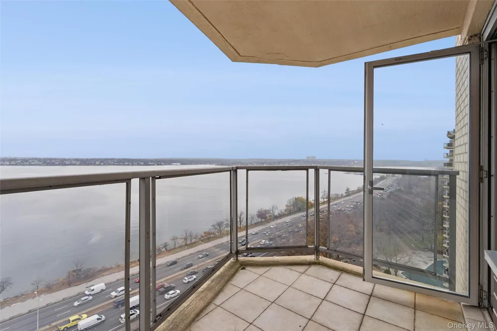 17-85 215th Street #15M Bayside, NY 11360