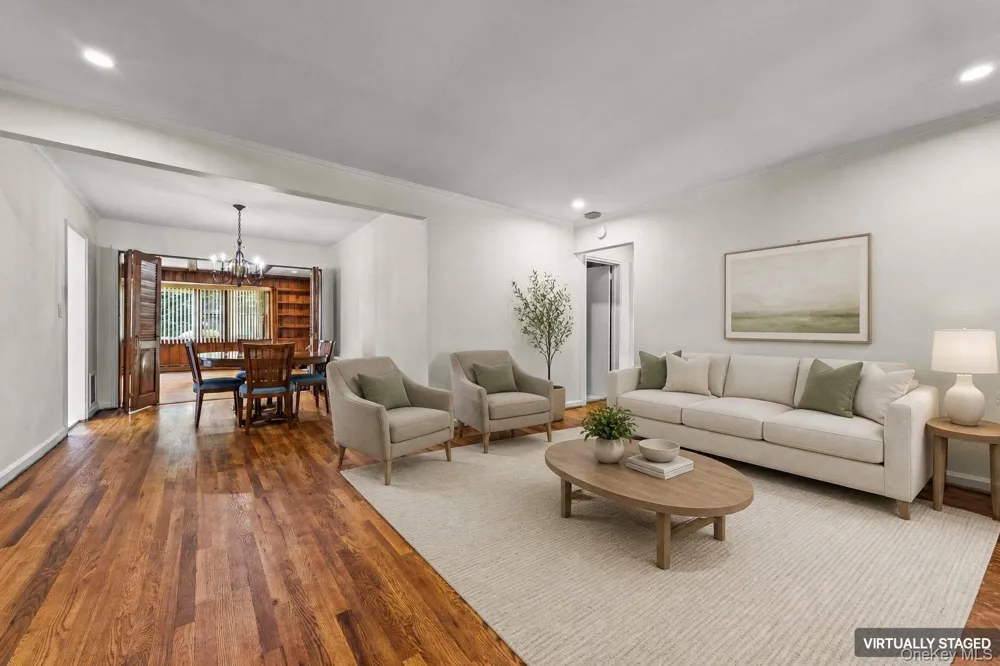 26 Sycamore Road Valley Stream, NY 11581