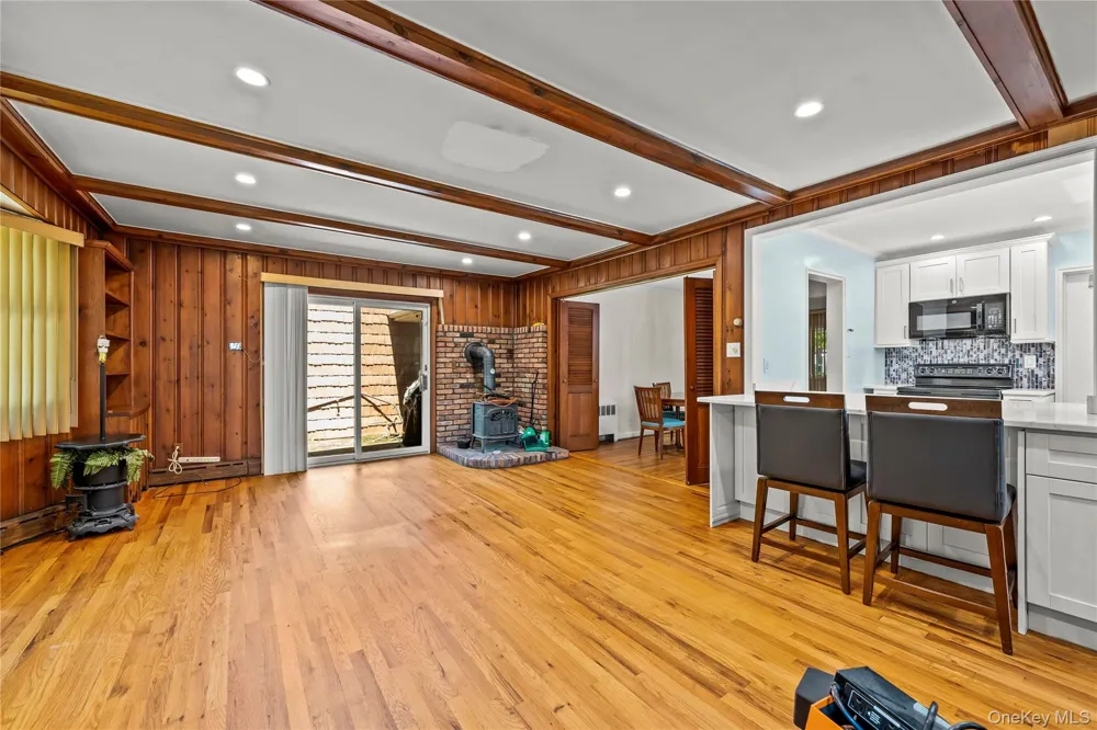 26 Sycamore Road Valley Stream, NY 11581