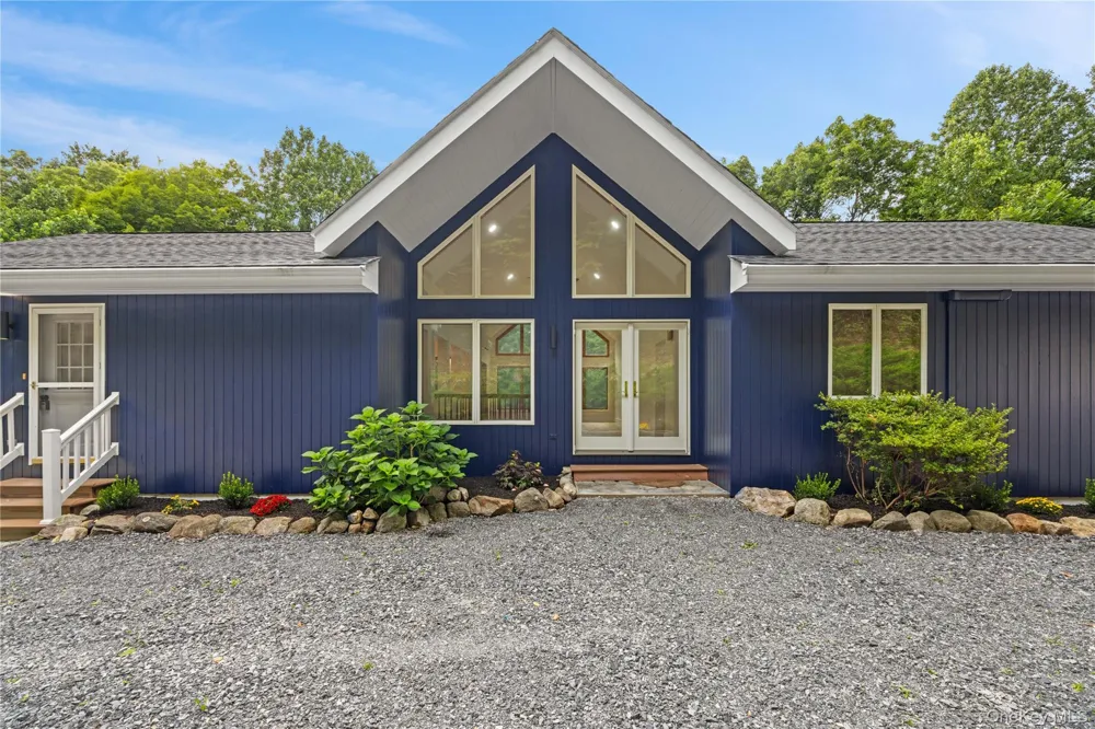 24 Babbling Brook Lane Cold Spring, NY 10516