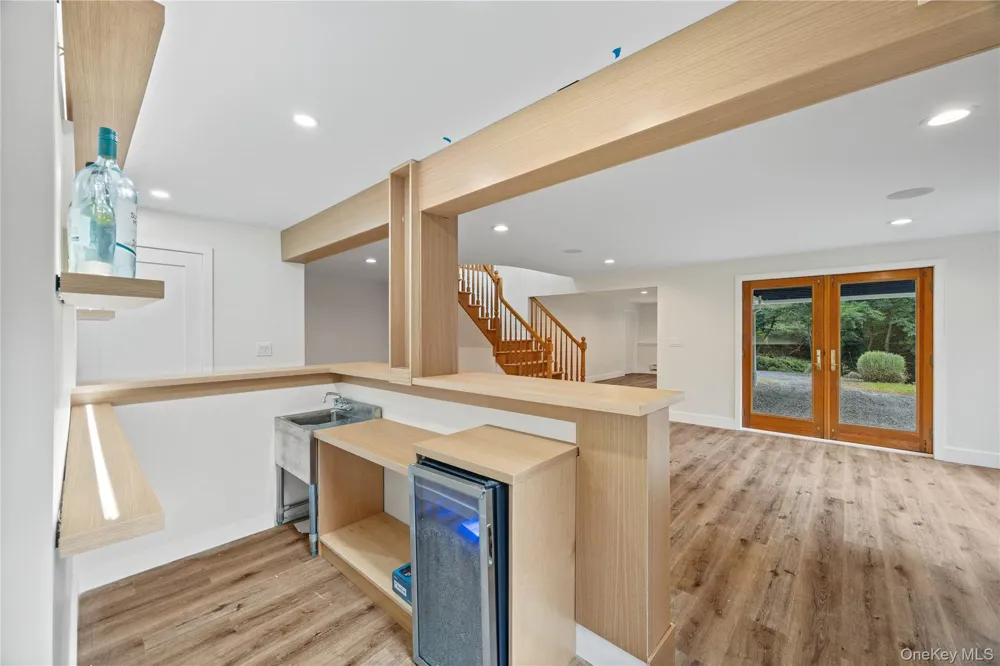 24 Babbling Brook Lane Cold Spring, NY 10516
