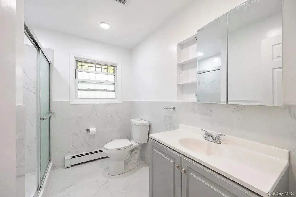 334 Robbins Street Lindenhurst, NY 11757