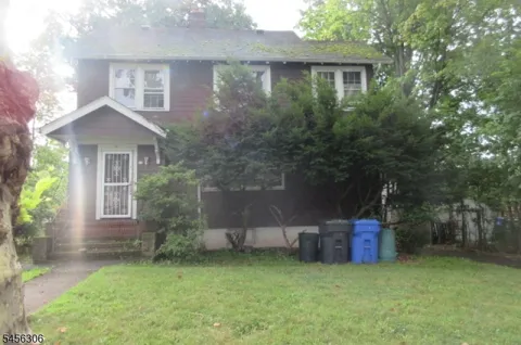 11 Belmont St
