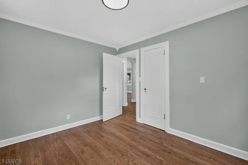 10 Campbell Rd Fair Lawn, NJ 07410