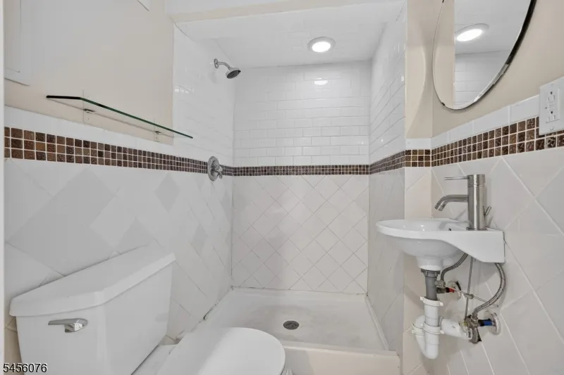10 Campbell Rd Fair Lawn, NJ 07410