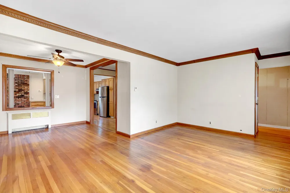 19 Essex Road Bethpage, NY 11714