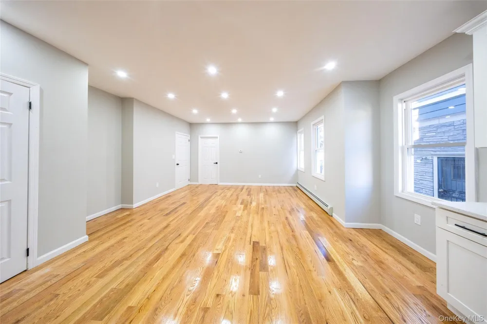 191-29 109th Road Saint Albans, NY 11412