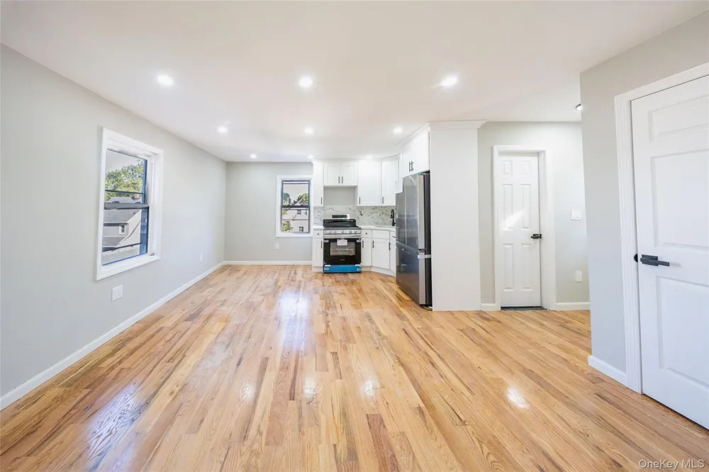 191-29 109th Road Saint Albans, NY 11412