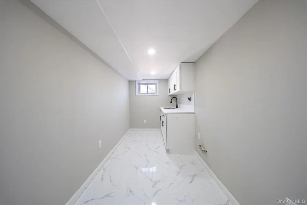 191-29 109th Road Saint Albans, NY 11412