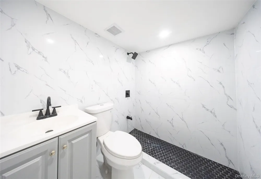 191-29 109th Road Saint Albans, NY 11412