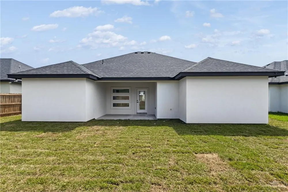 8043 48th Lane McAllen, TX 78504