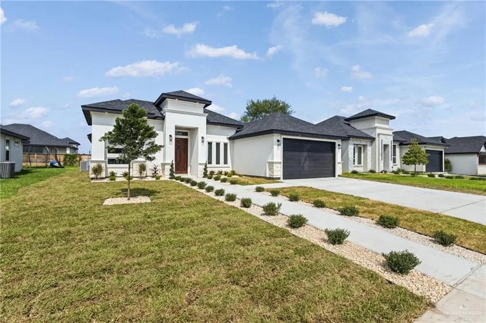 8043 48th Lane McAllen, TX 78504