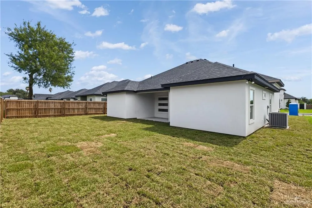 8043 48th Lane McAllen, TX 78504