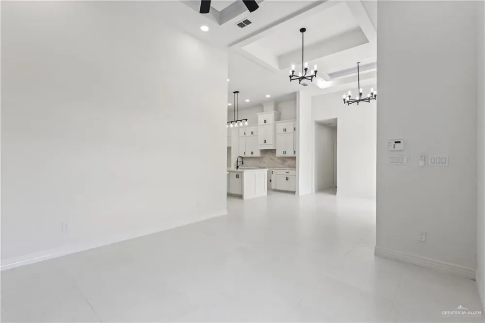 8043 48th Lane McAllen, TX 78504