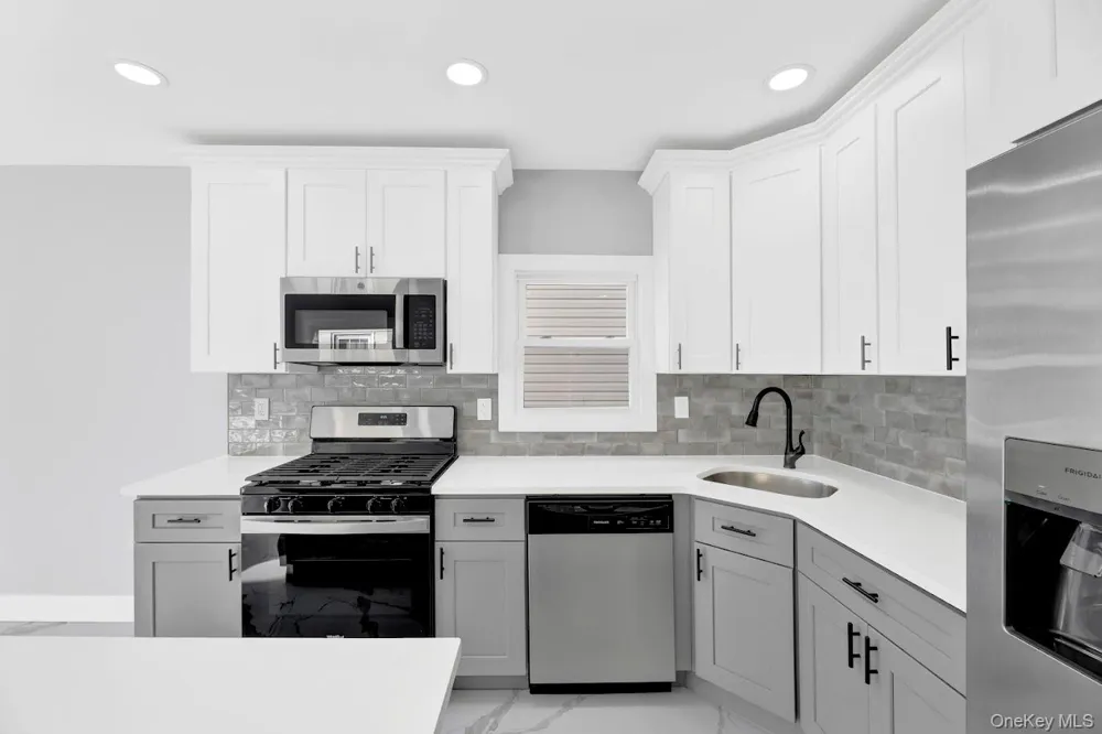 109-20 221st Street Queens Village, NY 11429