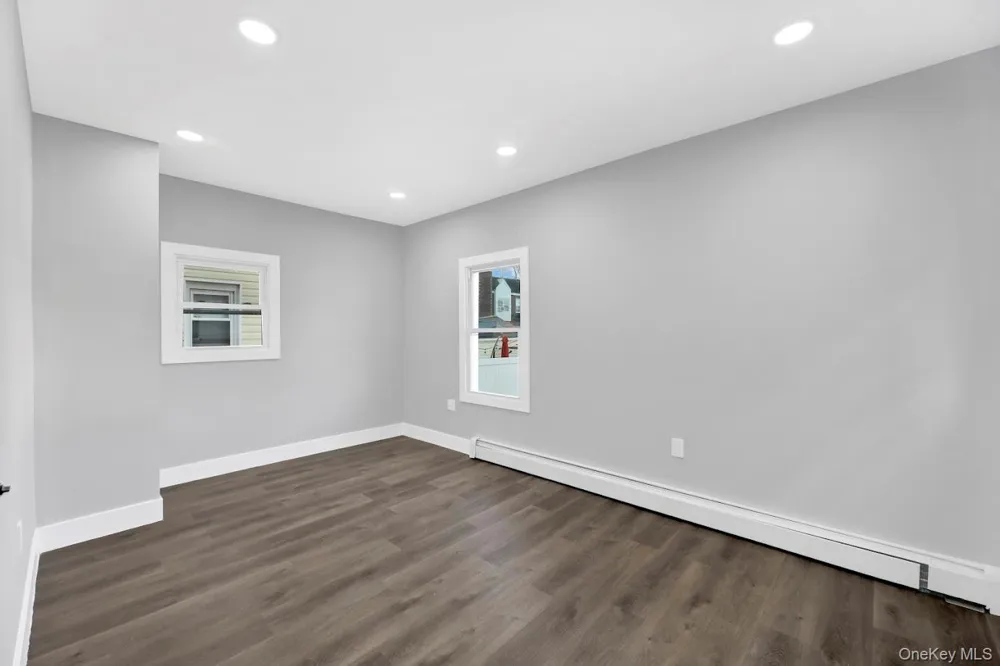 109-20 221st Street Queens Village, NY 11429