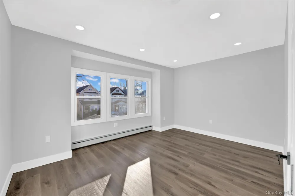 109-20 221st Street Queens Village, NY 11429