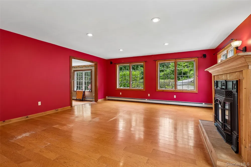 307 McManus Road Patterson, NY 12563