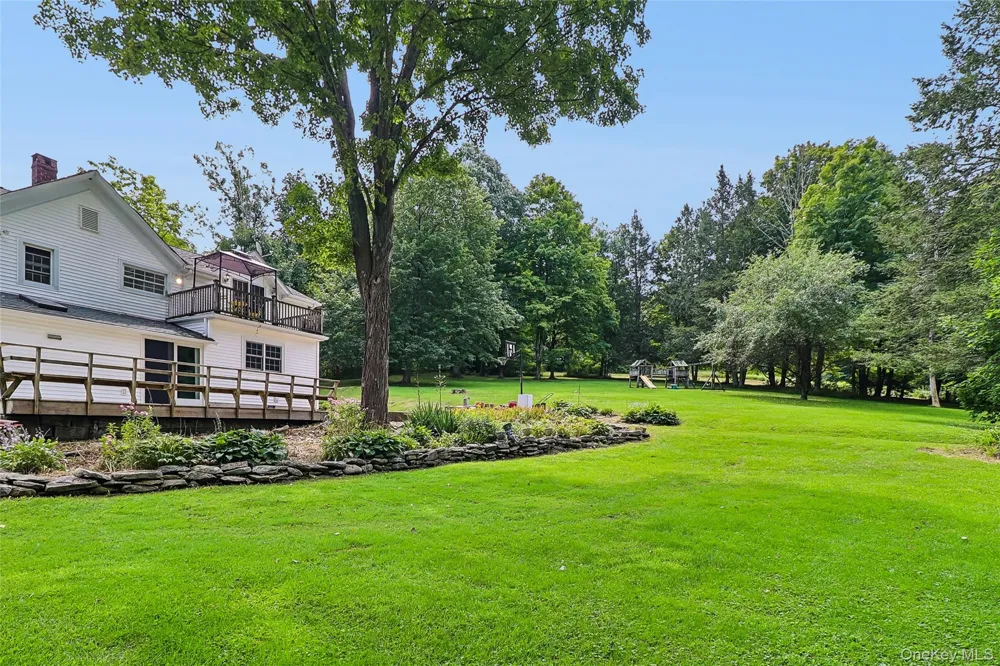 307 McManus Road Patterson, NY 12563