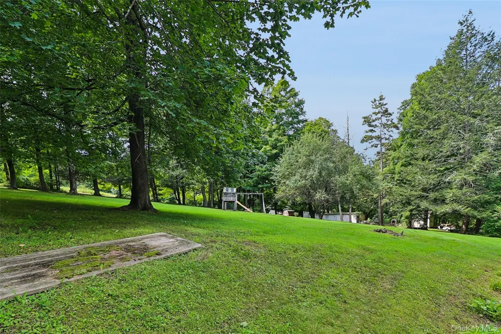 307 McManus Road Patterson, NY 12563