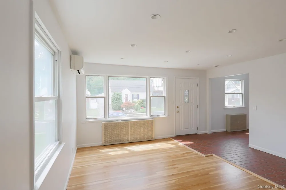 59 Wood Street #1st Floor Lynbrook, NY 11563