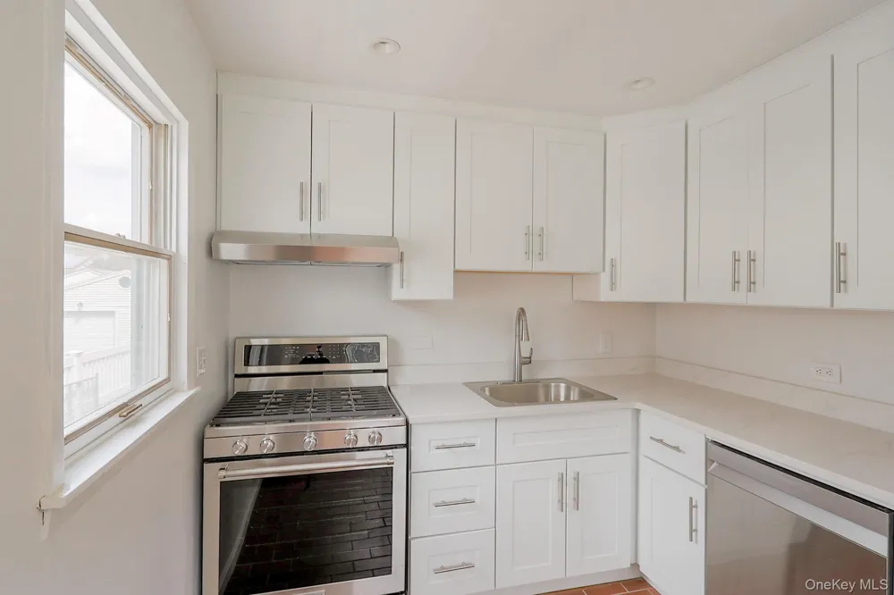 59 Wood Street #1st Floor Lynbrook, NY 11563