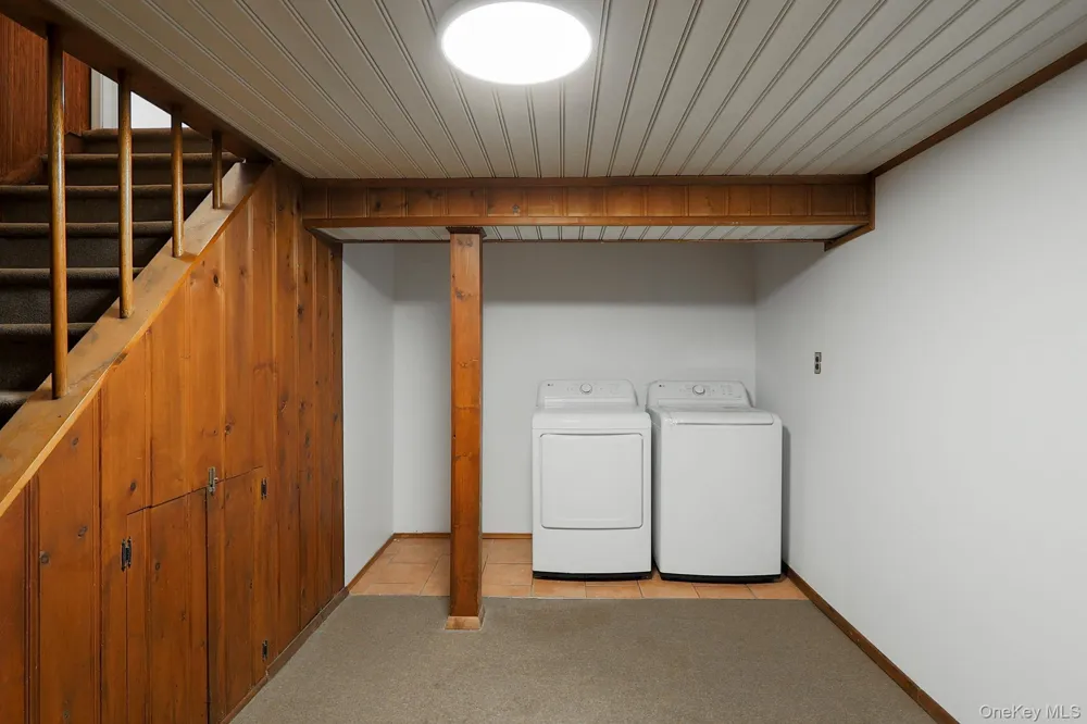 59 Wood Street #1st Floor Lynbrook, NY 11563