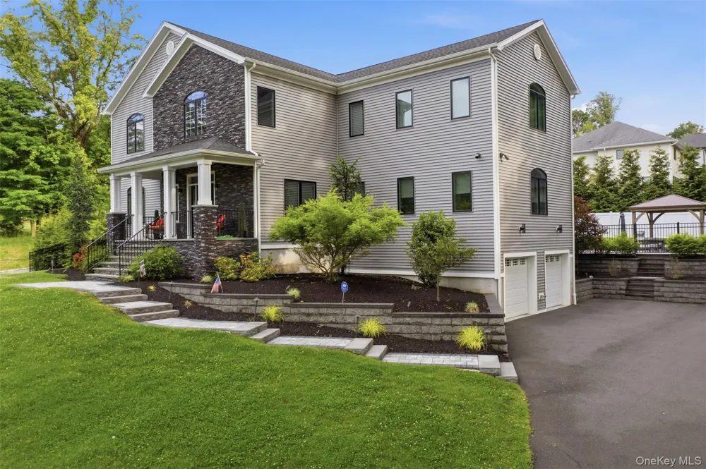 75 Campbell Avenue Suffern, NY 10901