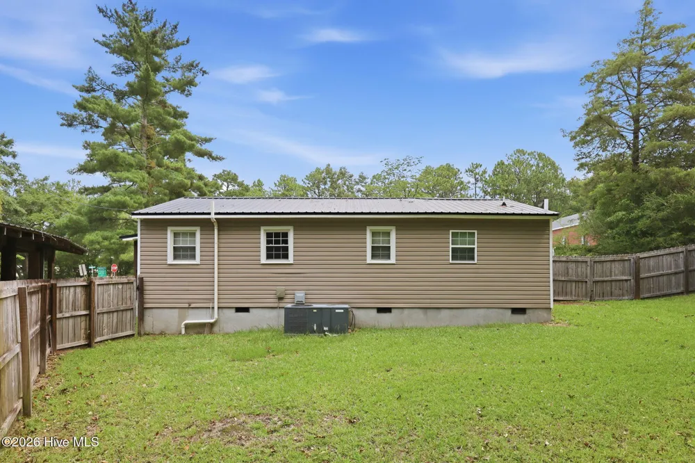 700 Harris Street Aberdeen, NC 28315