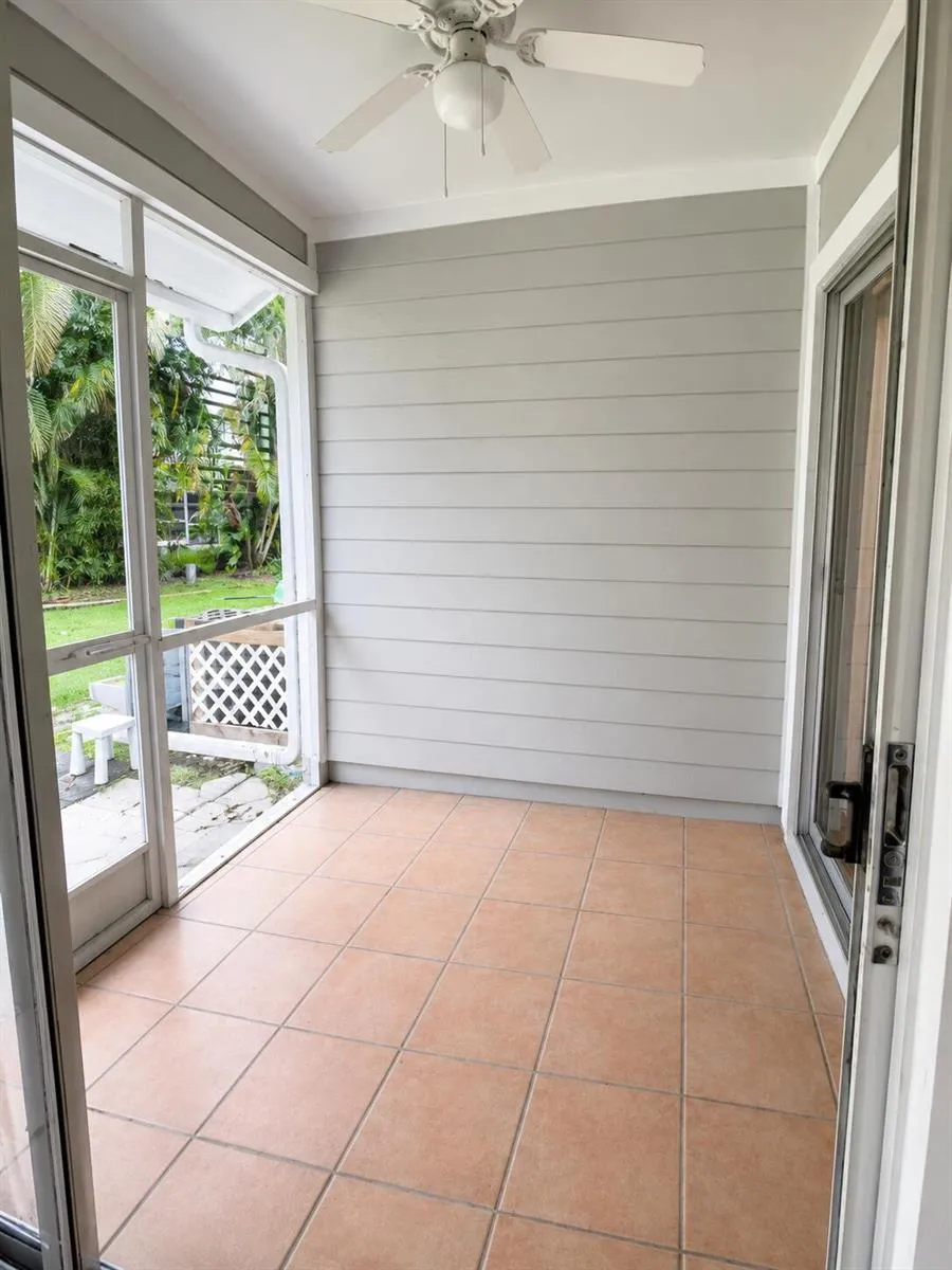 5331 SAPPHIRE Valley #5331 Boca Raton, FL 33486