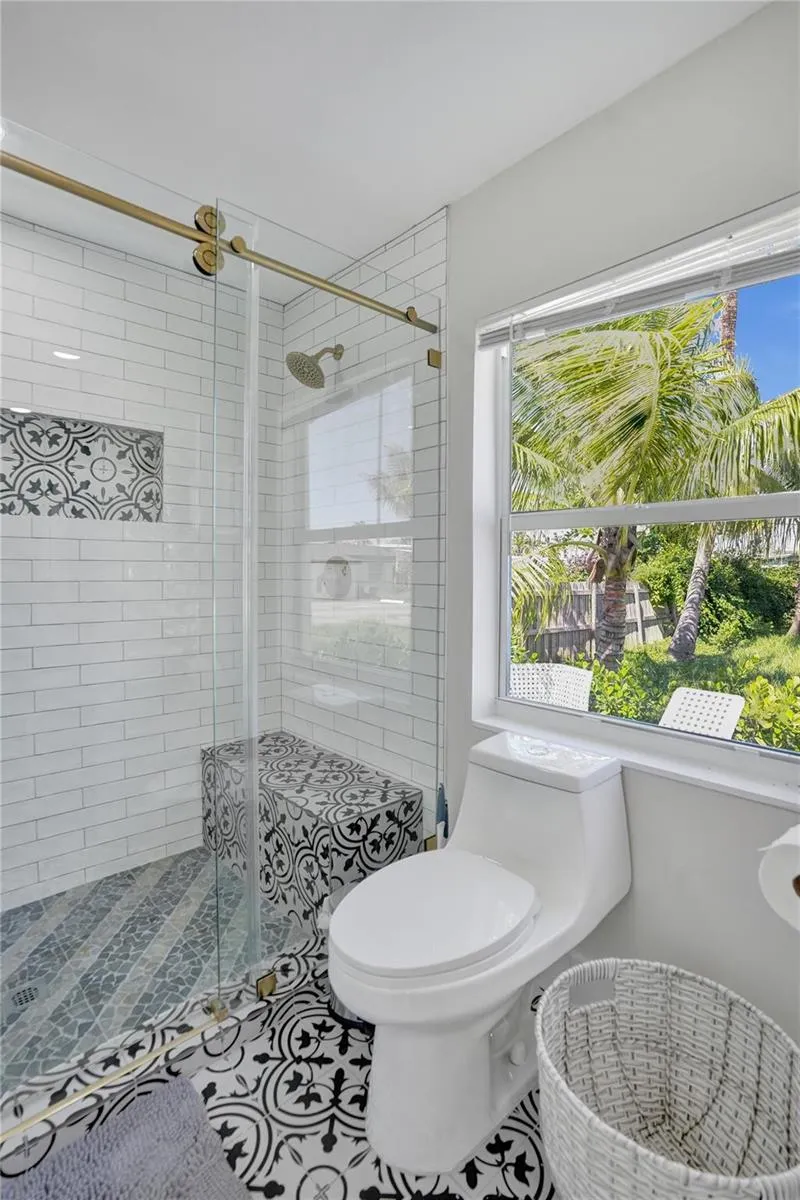 8047 NW 1st Place Miami, FL 33150