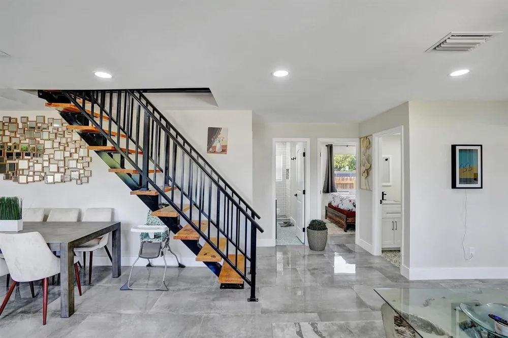 8047 NW 1st Place Miami, FL 33150
