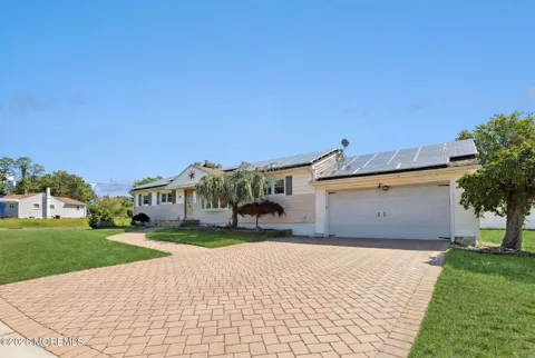 5 Lake Drive