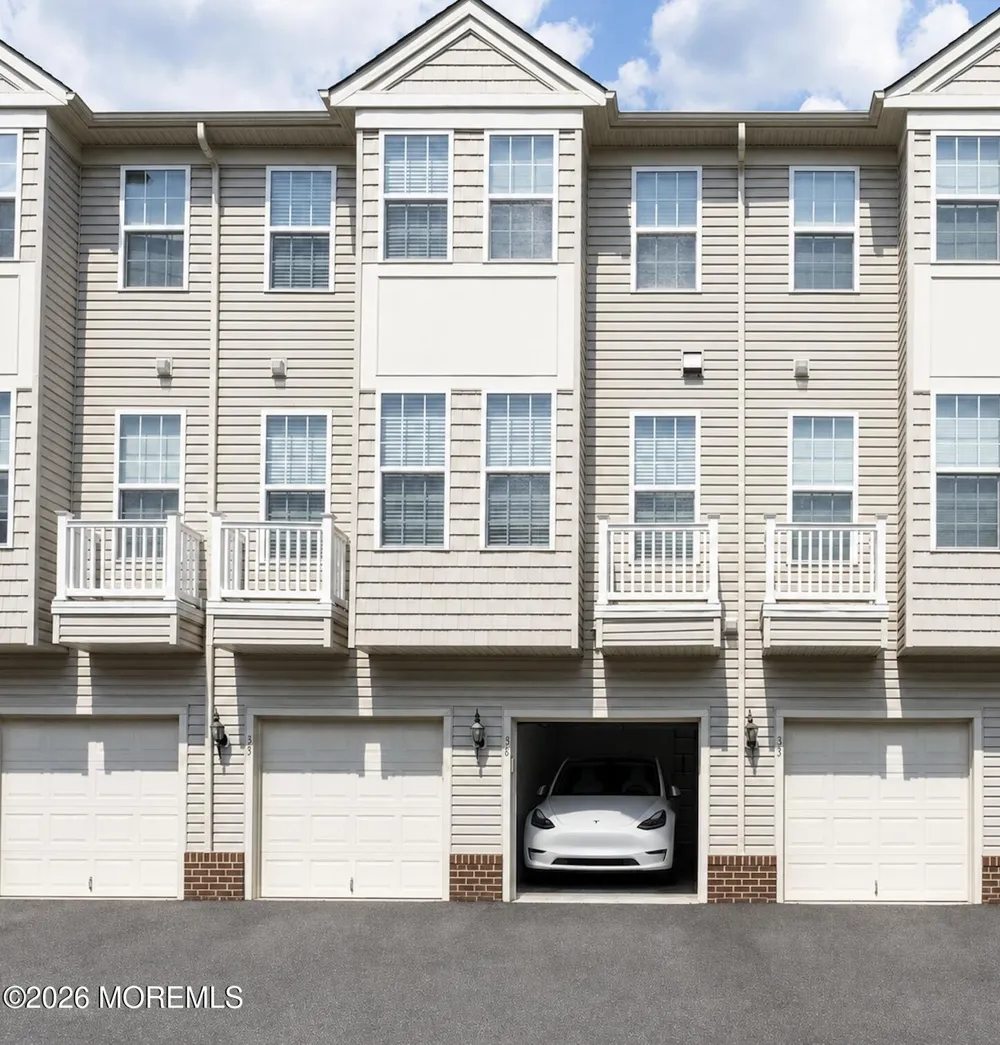 36 Kyle Drive Tinton Falls, NJ 07712