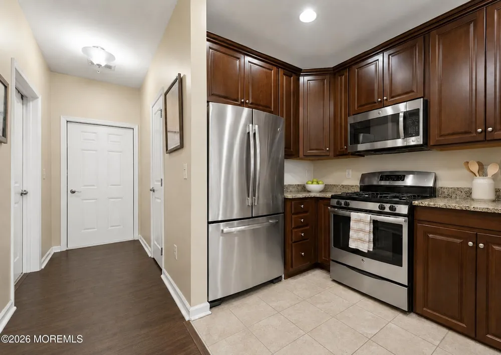 36 Kyle Drive Tinton Falls, NJ 07712