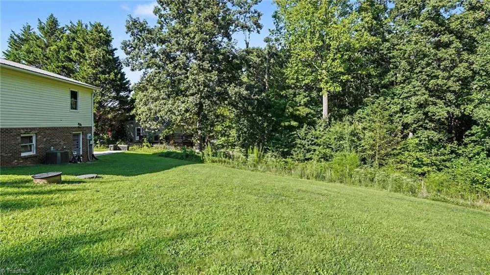 162 Oak Ridge Place Mount Airy, NC 27030