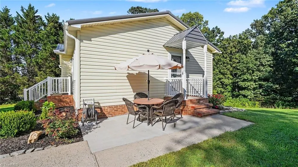 162 Oak Ridge Place Mount Airy, NC 27030