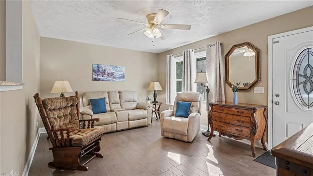 162 Oak Ridge Place Mount Airy, NC 27030